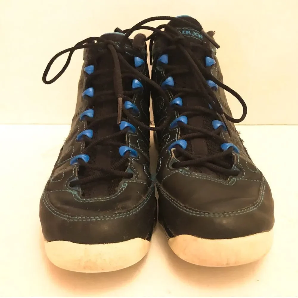 Nike Air Jordan High Top Sneaker